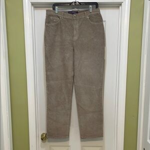 Gloria Vanderbilt - Khaki Corduroy Pants - size 14